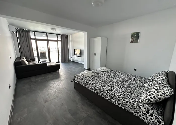 Апартамент Sozopol Beach Apartments